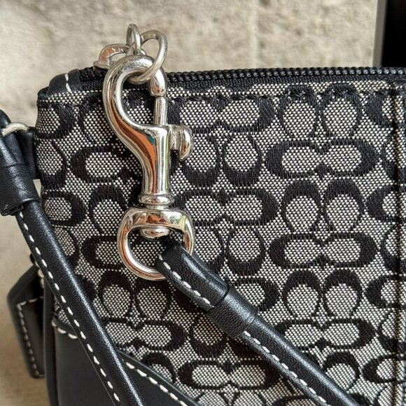 COACH VINTAGE Y2K MONOGRAM CANVAS & LEATHER WRISTLET MINI PURSE CLUTCH BLACK - Picture 3 of 11